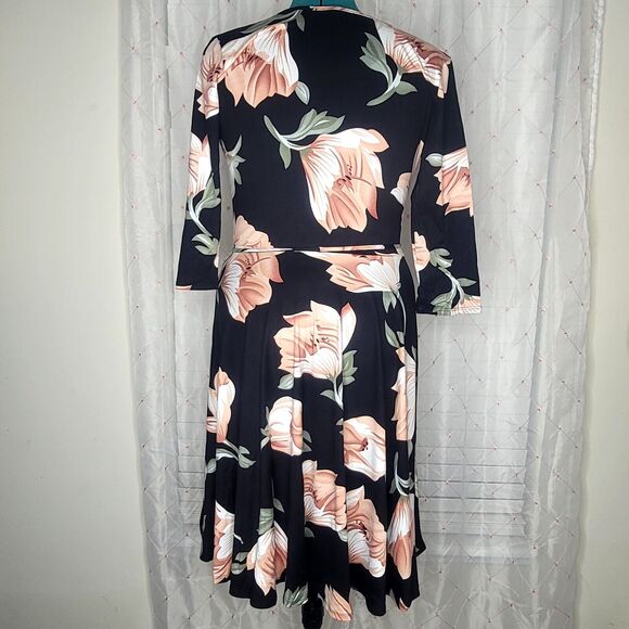 Black Blush Floral Romantic Coquette Feminine Easter Mothers Day Date Wedding 1X - Picture 2 of 5